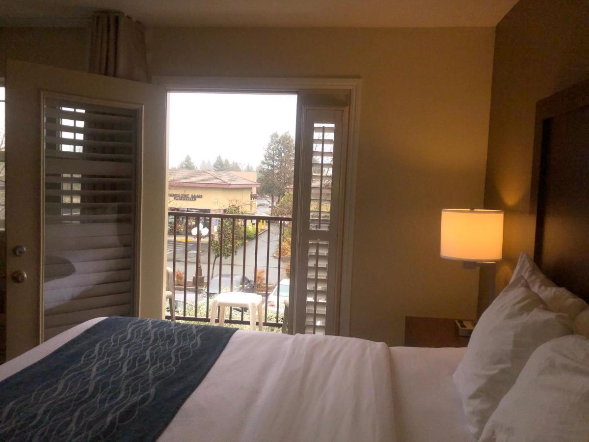 Comfort Inn & Suites Ukiah Mendocino County Dış mekan fotoğraf