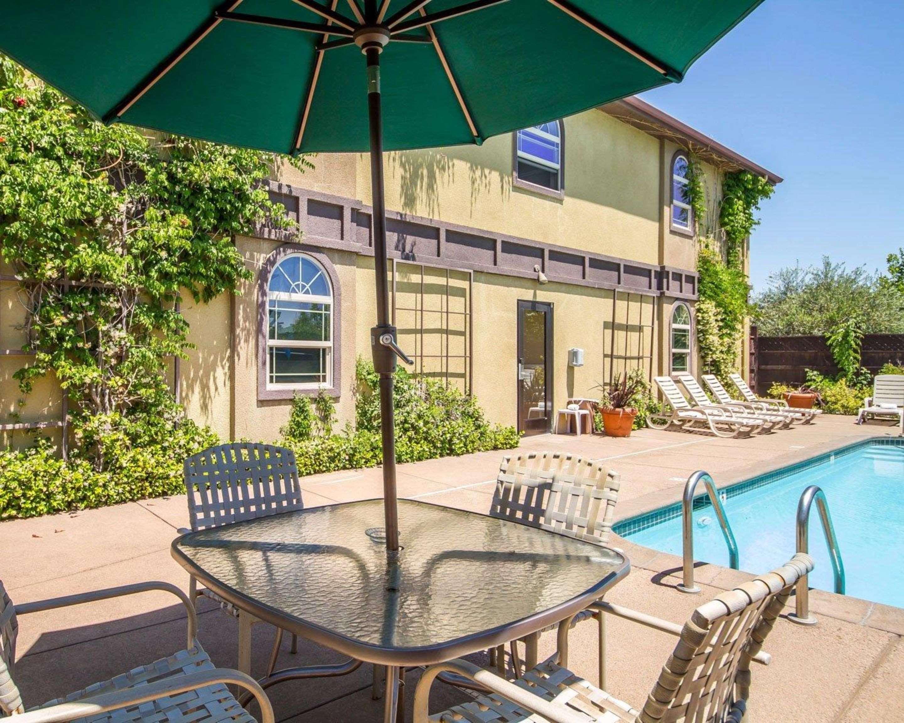 Comfort Inn & Suites Ukiah Mendocino County Dış mekan fotoğraf